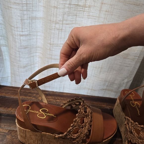 Platform sandals - Picture 3 of 5